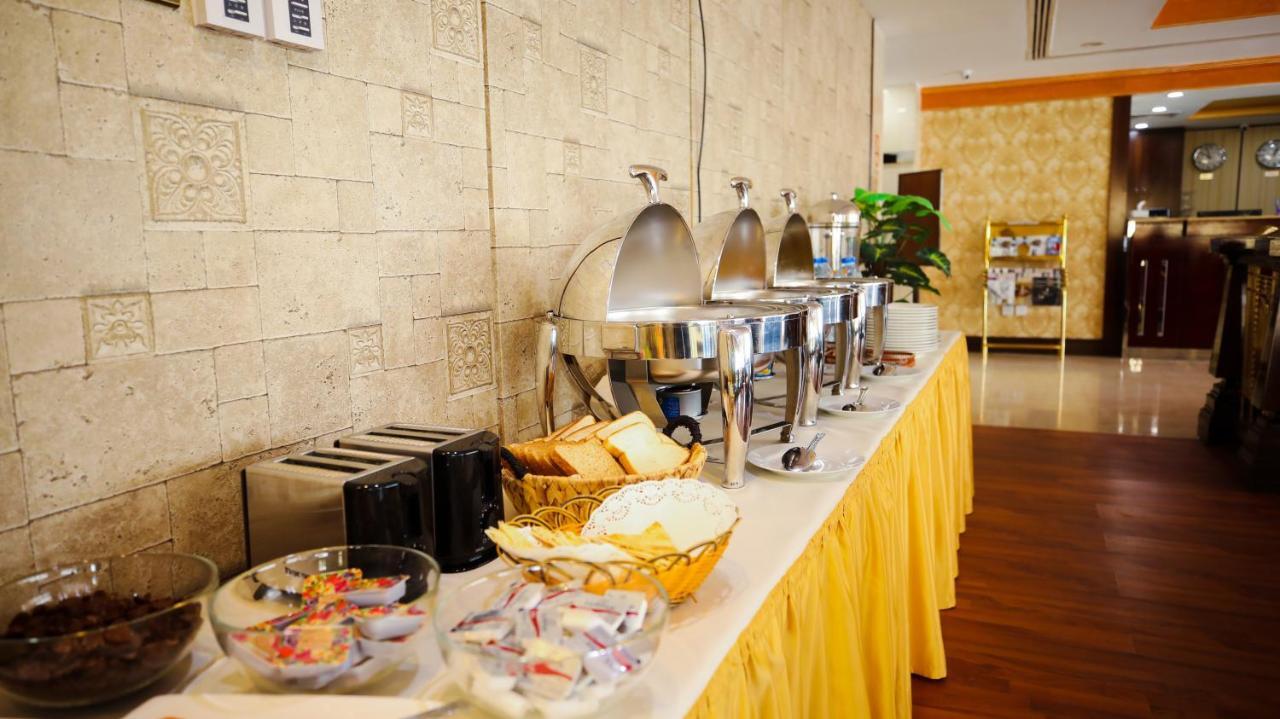Green House Hotel Suites & Apartment Dubaj Kültér fotó